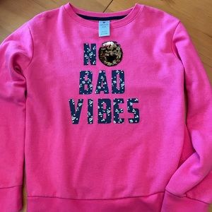 Girls Sweatshirt- like New- worn once- “No Bad Vibes” with sequins- size 6/6x